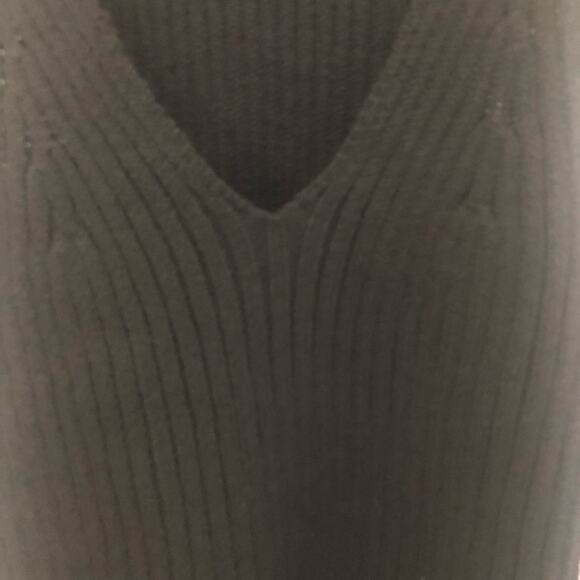 ASTR the Label Soraya Ribbed Sweater Tank Top Knit Racerback - Picture 6 of 10